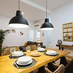 Hostly Rbh0 Modern Apartment