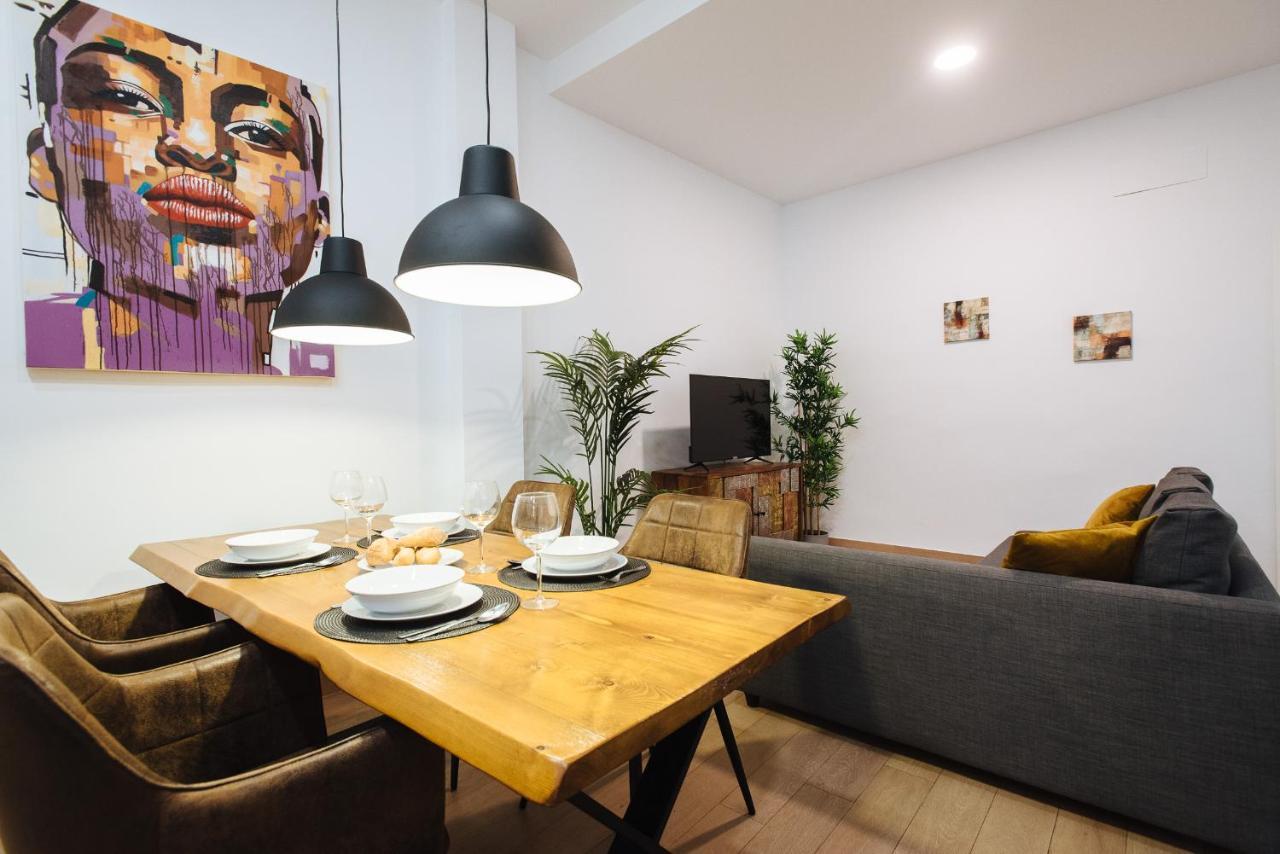 Hostly Rbh0 Modern Appartement Séville