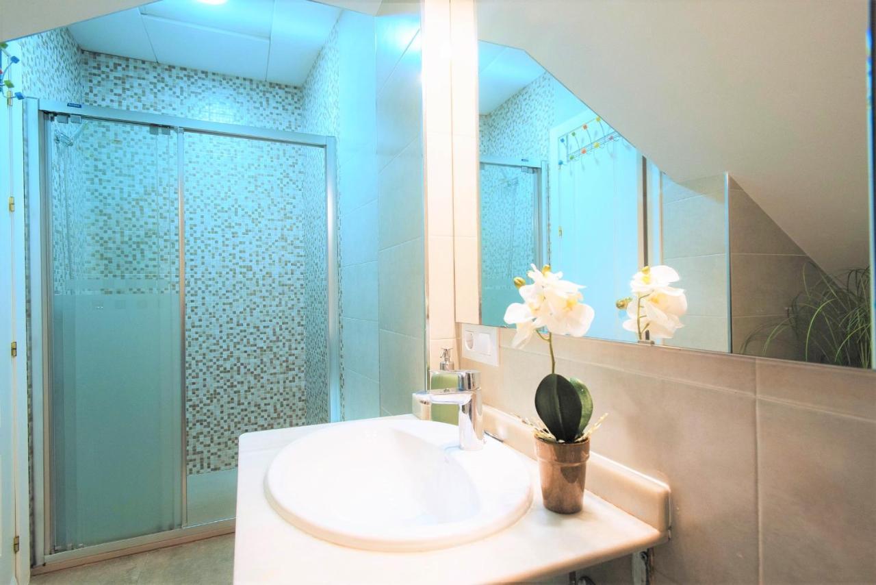 Hostly Rbh0 Modern Apartment *