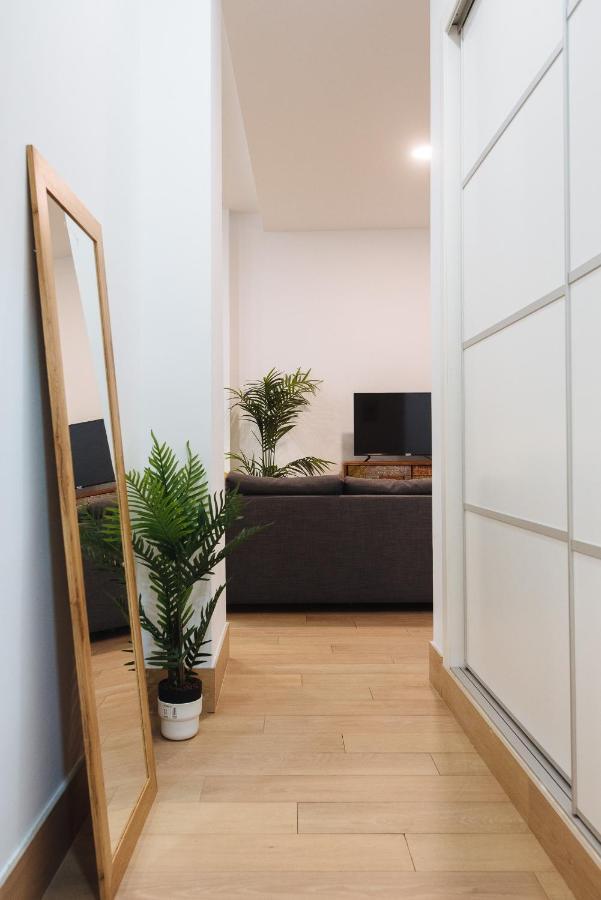 Hostly Rbh0 Modern * Seville